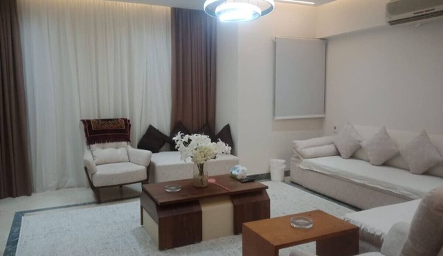 eg-b-202 . 2BR & 2 bathroom