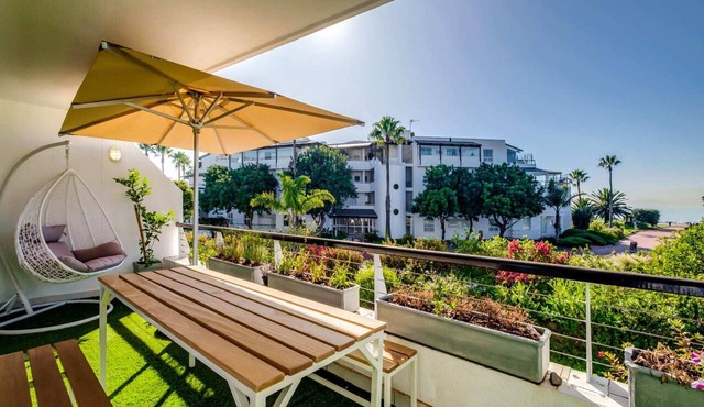 Elegant Apartment at the Waterclub (Amani Views)