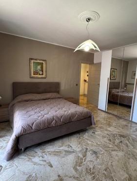 Emilia Tre camera in appartamento bagno privato