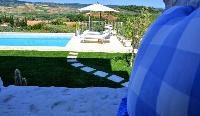 Enjoy breathtaking view and sunsets from the Swimming pool - Casa Magnolia LUNA