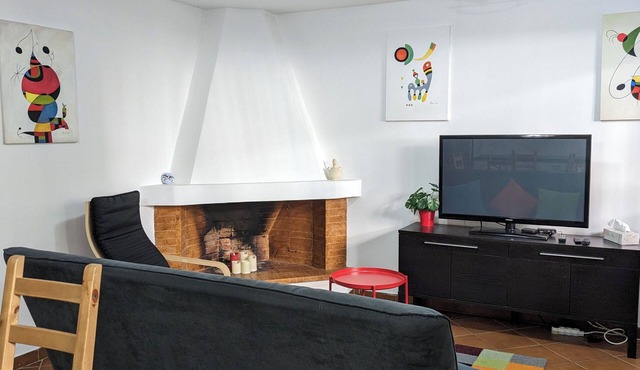 Entire basement flat with garden