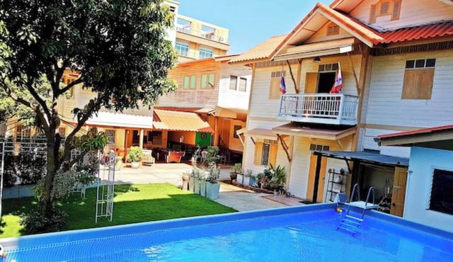 Entire Villa Pool & Garden Bangkok center