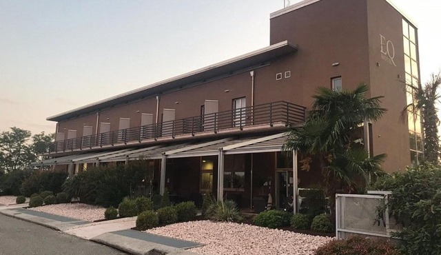 eq hotel