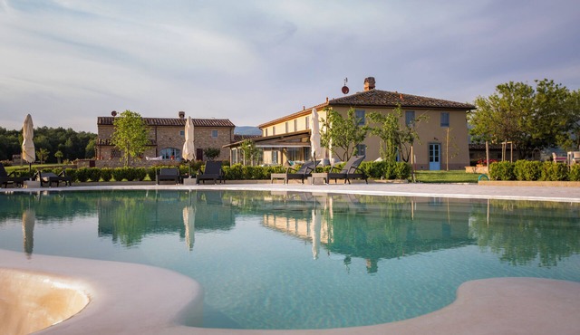 Estate with pool and vineyard in the Tuscan countryside, Mugello, near Florence