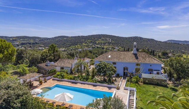 Exceptional 6 Bedroom Villa with Private Pool, large gardens and stunning views
