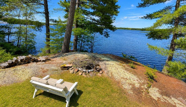 Executive Retreat on Lake Nipissing *WiFi and AC