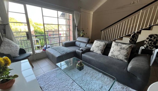 Executive suite@Lofts