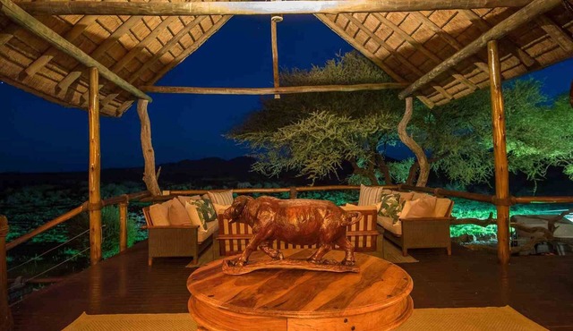 Exquisite Private Lodge in big 5 game reserve