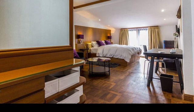 Fabulous Second Floor Apartment Dasiri Downtown Residence