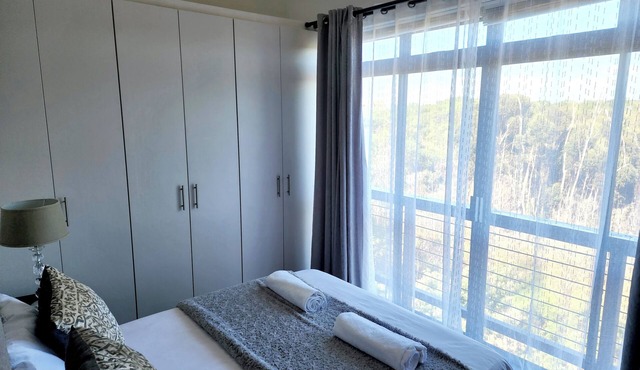 Fabulous 5-bedroom house in serene Onrusrivier perfect for families and Friends