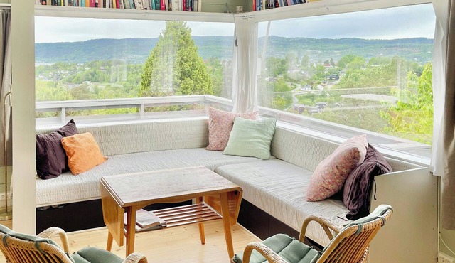 Family cabin with fjord views in Drøbak heights