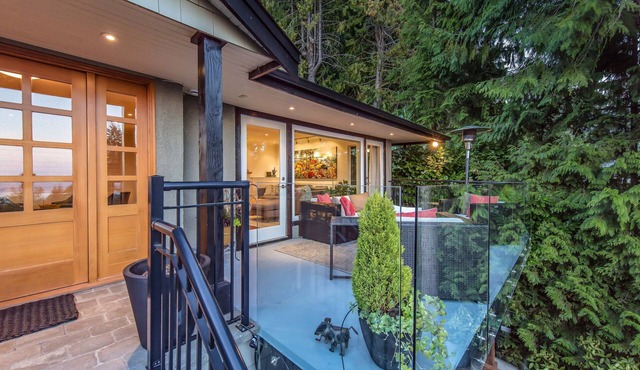 Family Fun, Luxury, Private Pool, Views and Amenities Galore!