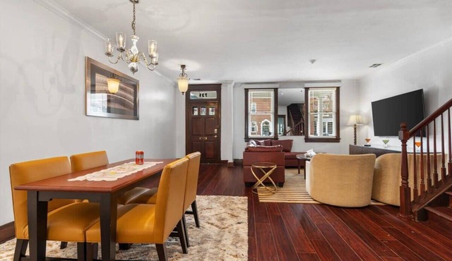Family & Group Trips to DC - 4-BR Close to METRO
