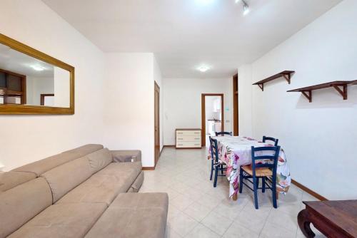 Family House - Crema
