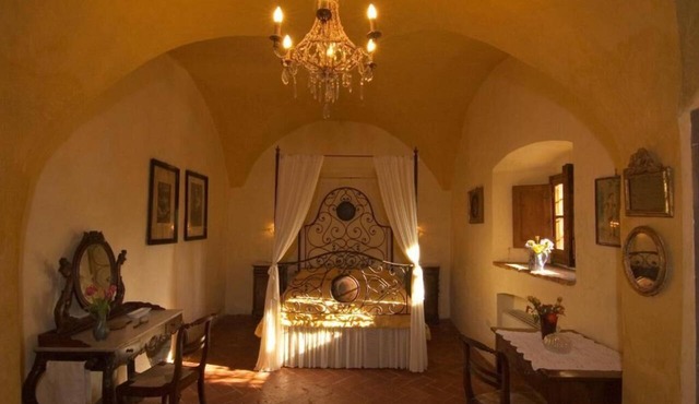 Farm in Tuscany, apartment in Villa, garden and pool
