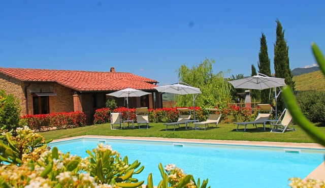 Farm between heaven and earth - Volterra - ideal for families- private pool