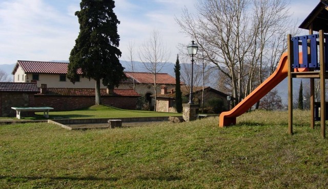 Fattoria di Belvedere apartment Il Leccio overlooking the Castle of Poppi