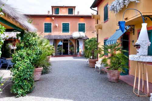 Fattoria Santa Lucia Borgo alla Cantina