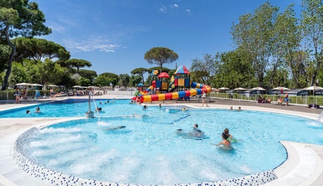 Ferienpark Marina Camping Village Lodge PET für 5 Personen