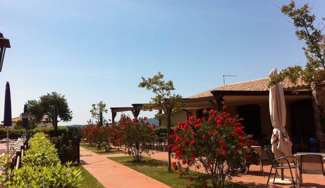 Fewo in Pomaia,familienfreundlich, Zwei Terrasse mit Blick,free Wi-fi,bis 6 Pers