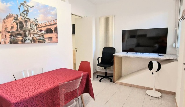 Fiorilli 5 House - Fair District - Private Parking - Bike Storage