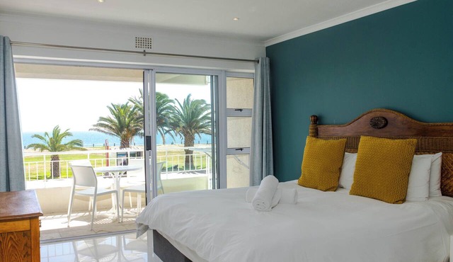 First floor apartment with beautiful sea view