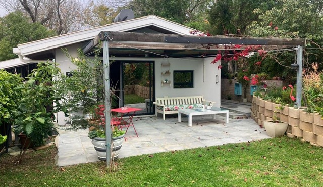 Flamingo Garden Cottage, 2 bedroom in Dalsig!