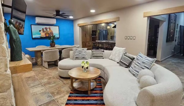 Flor del Desierto - Lovely house with cool AC in vibrant LORETO, BCS