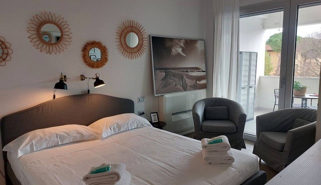 Florence San Donato Apartment with parking