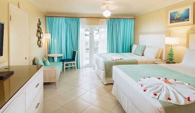 For the Whole Family! TWO Comfortable 2BR Suites with Kitchen, Beach View!