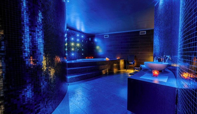 For You Hotel