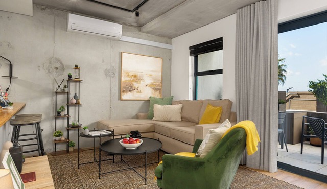 FortyOnL 1 Bed in Vibrant Bo Kaap Pool Deck