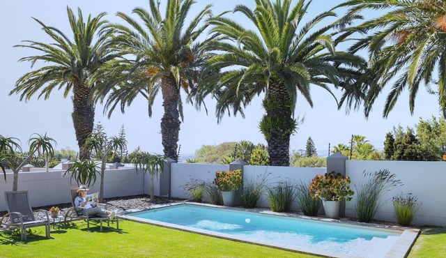 Four Palms Accommodation