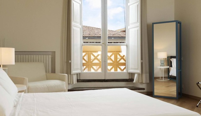 Frame Bologna [Double room with external private bathroom]