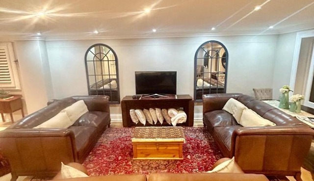 French Manor 1