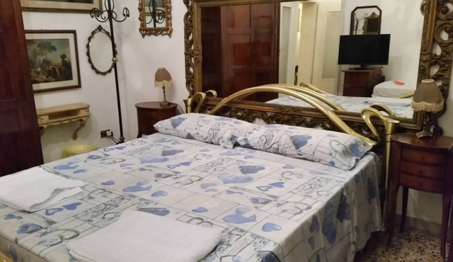 Fully furnished apartment near the center and train station.