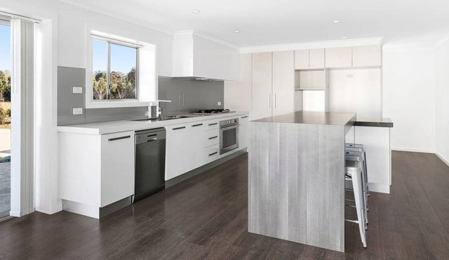 Fully furnished beautiful Shed House Sutton, NSW