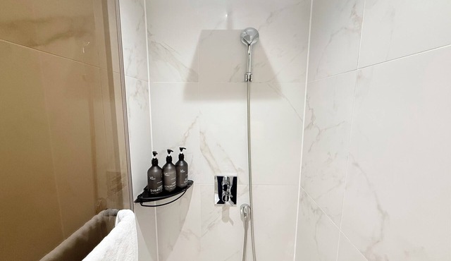 Gangnam Seocho5 1 Premium Room Full Furnished KM House