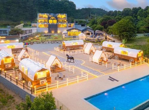 Gapyeong JH PoolVilla & glamping