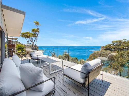 Garden Bay Coastal Retreat