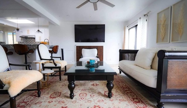 Gated Beachside Stay w/Pool & Hot Tub