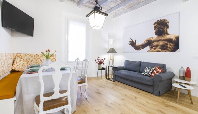 GetTheKey San Vitale Apartment