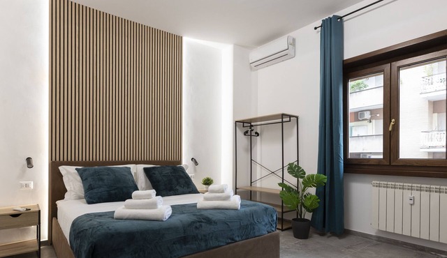 GFC Eternal Rome Apartment - 500mt to Tiburtina Stn-MetroB, 2 Bathrooms, A-C
