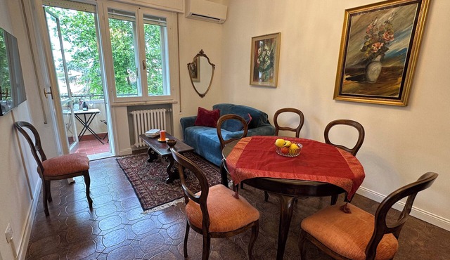 Ghita House - Three Bedroom Apartment, Sleeps 6