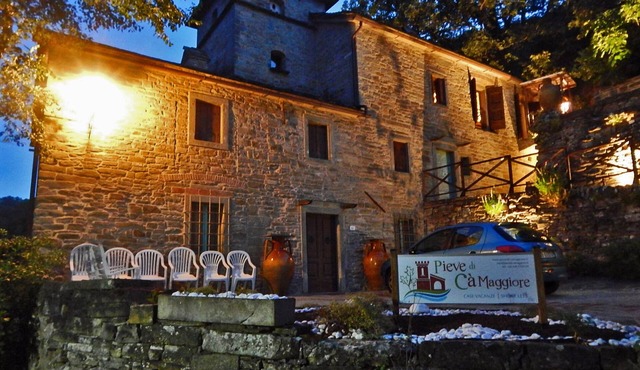 Giglio: accommodation in an ancient 18th century farmhouse in the Santerno river valley