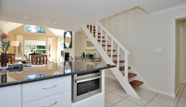 Glen Abbey Apartments On The Erinvale Golf And Country Estate