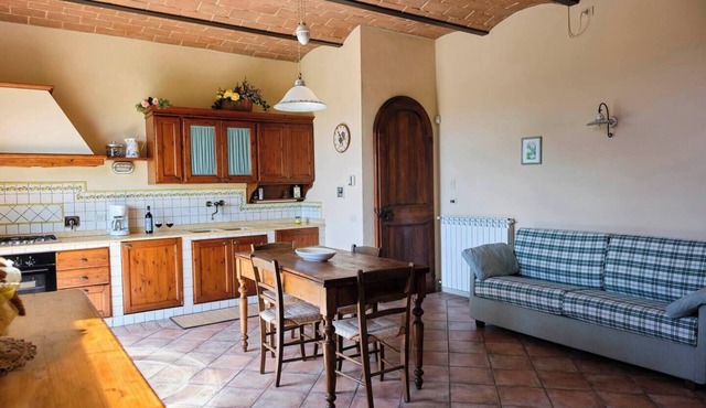 Glicini 1, holiday home with pool 30' from Florence