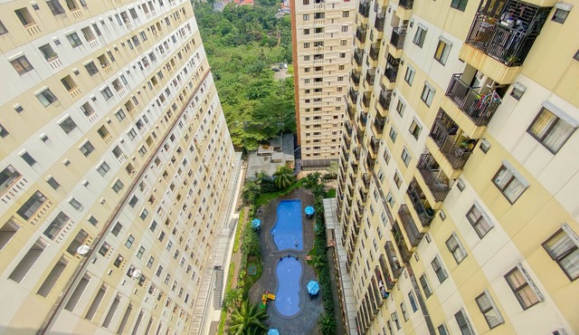 Good Deal 2Br At Kebagusan City Apartment