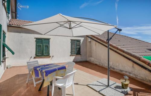 Gorgeous Apartment In Colli Di Ossegna With Wifi