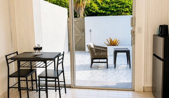 Gorgeous condo with AC in relaxing St. Thomas getaway